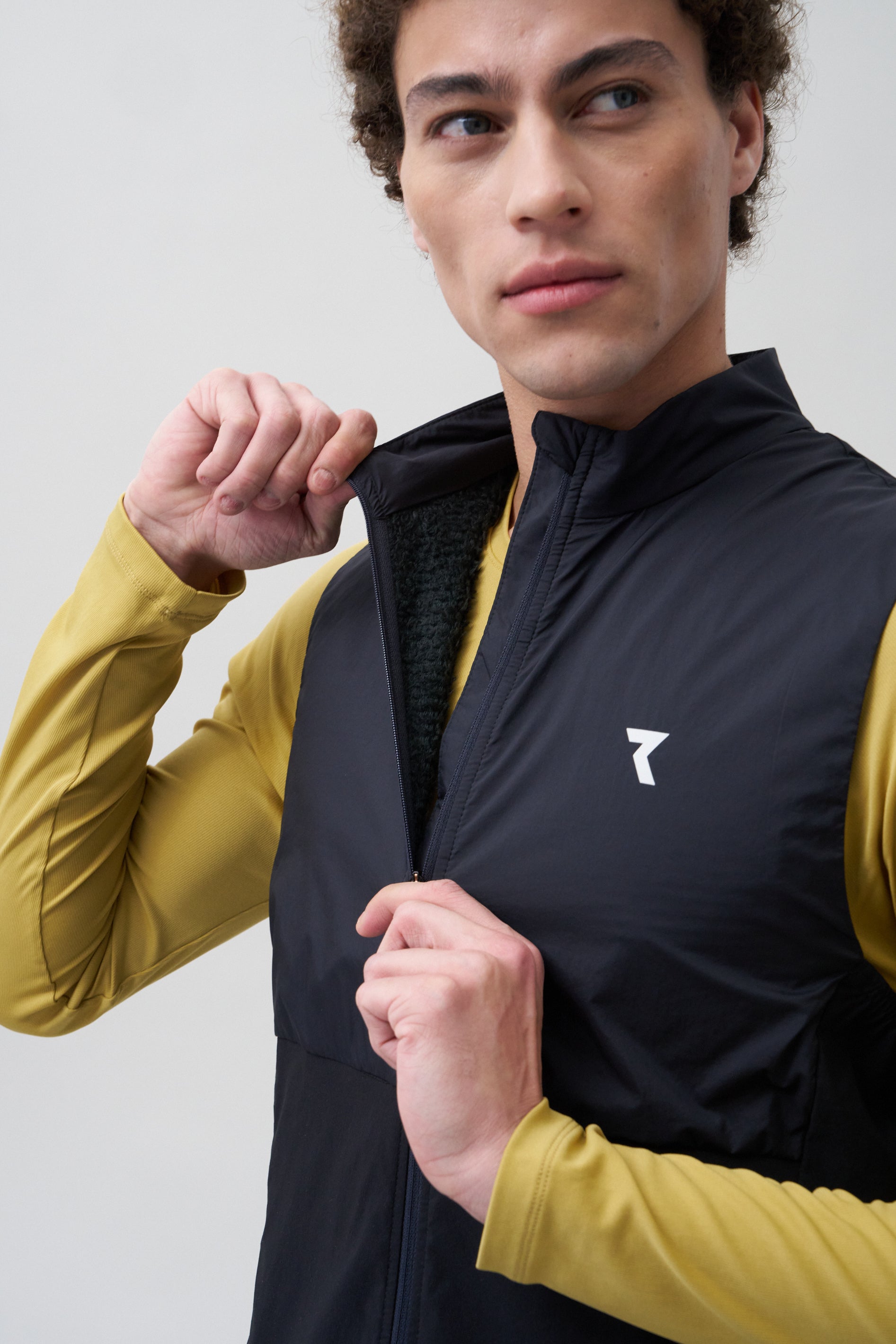 Phantom Running Insulated Vest Men - RYZON