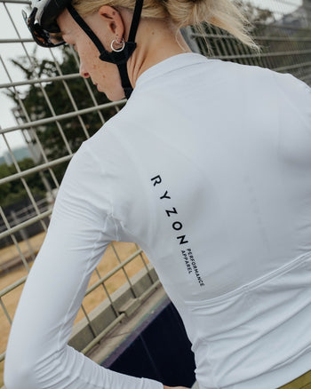 Lookbook Vela Cycling Thermal Longsleeve Jersey Women 63