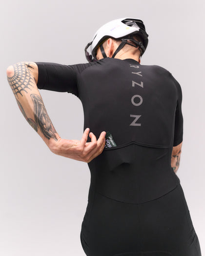 Lookbook Signature Cycling Suit Men 38