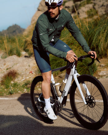 Lookbook Signature Cycling Rain Jacket Men 67