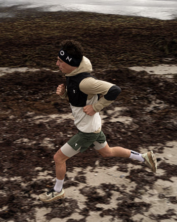 Lookbook Phantom Running Insulated Vest Men 8
